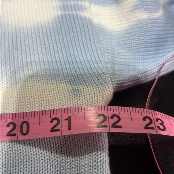 Design Story Knit Horizontal tie-dye stripe pullover sweater,slit sides - Picture 7 of 8